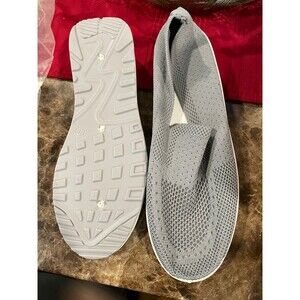 Walking Shoe women’s size 10. Grey